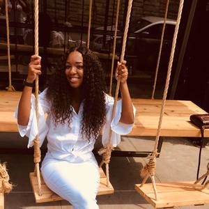 Meet your Posher, Latifah